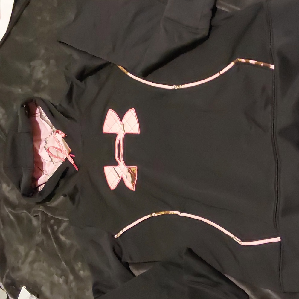 Ua Hoodie